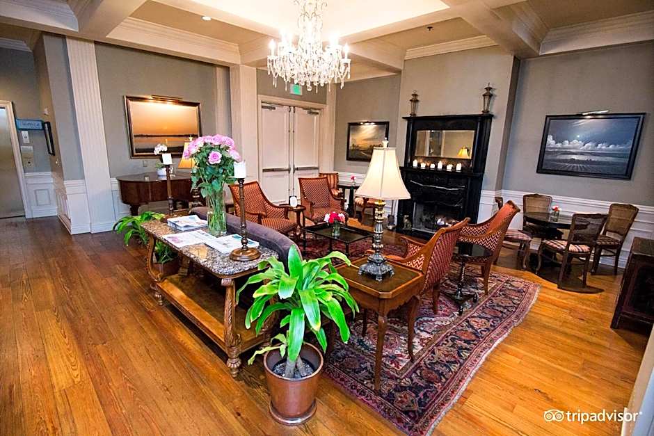 River Inn Of Harbor Town