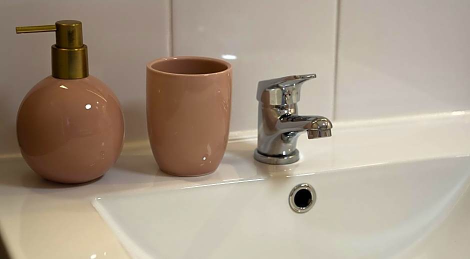 Chambres au coeur du quartier historique - Maison Alternativi