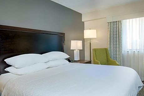 Queen Bed Non Smoking