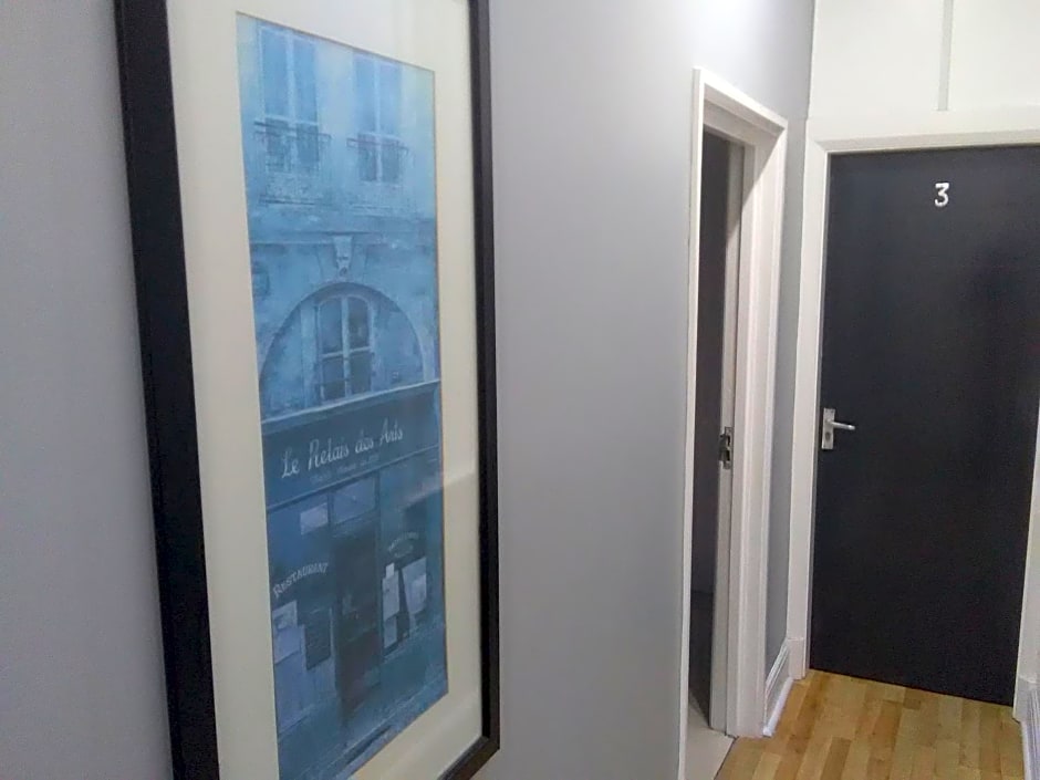 Newcastle West Hotel & Bar