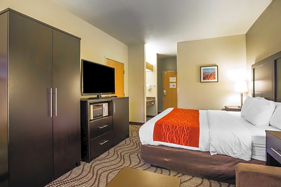 Comfort Inn & Suites