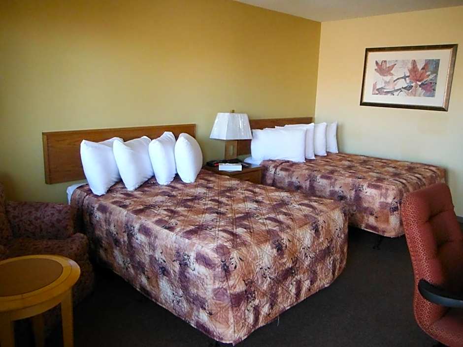 Photo 1 of 4 of 2 Double Beds, Nonsmoking