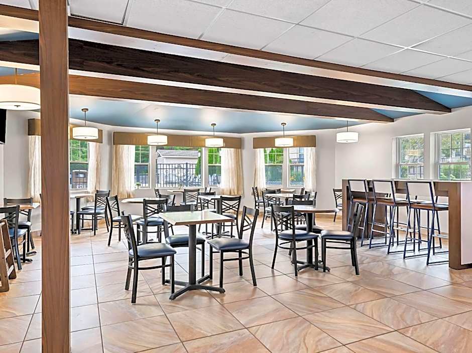 The Hotel Saratoga, Ascend Hotel Collection