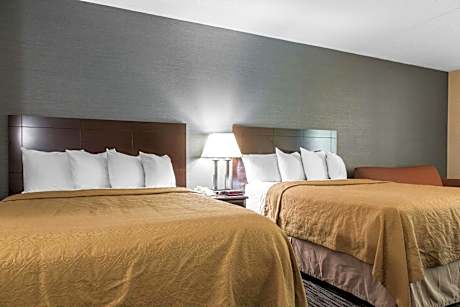 Queen Suite With Two Queen Beds Non Smoking