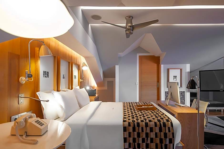 Browns Downtown Hotel