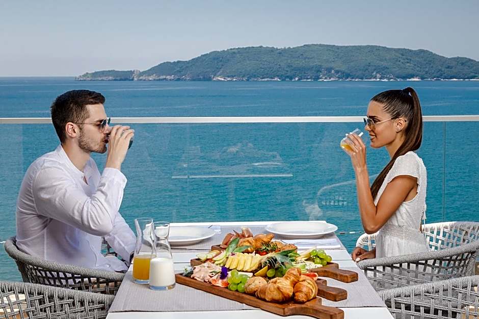 Boutique Hotel Shell