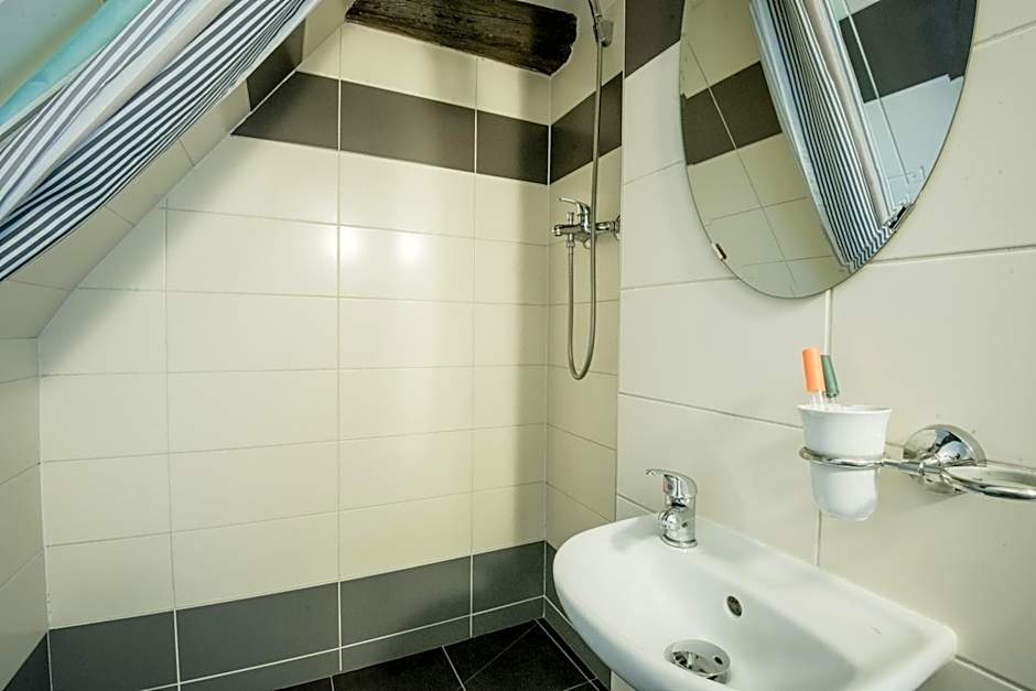 Charles Bridge Hostel & Apartments