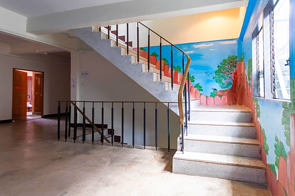 OYO 1118 K L Boutique Hotel