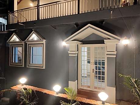 MonkeyCap Tourist Hostel