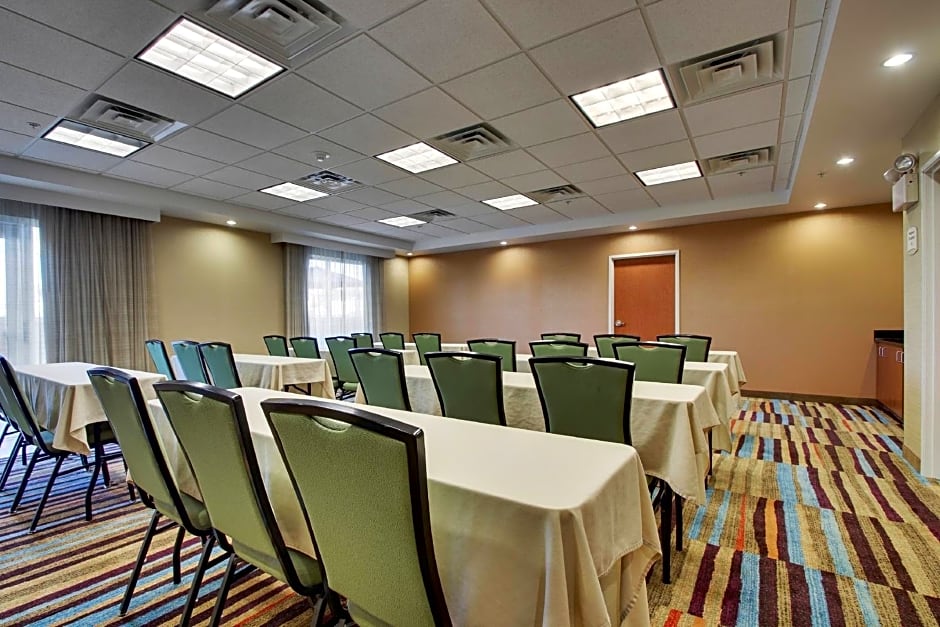 Fairfield Inn & Suites by Marriott Ottawa Starved Rock Area