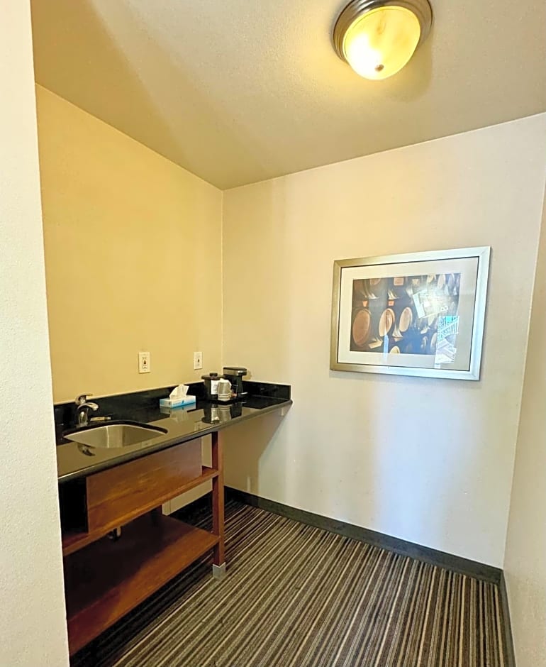 Motel 6 Martinez, CA