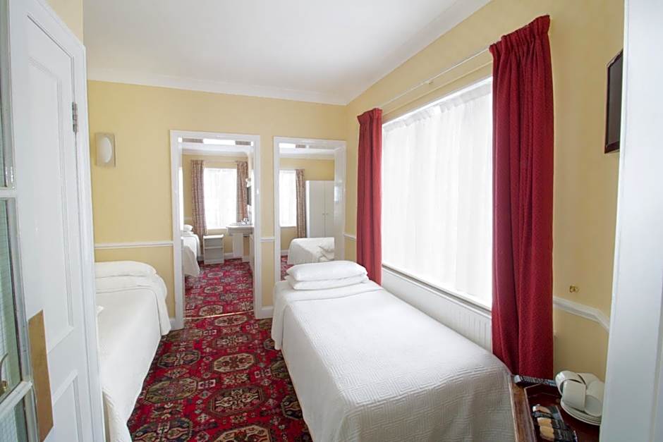 Balmoral House Hotel