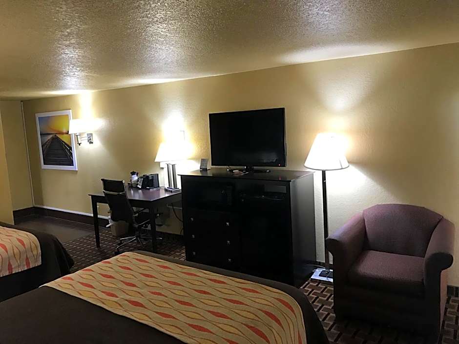 Days Inn by Wyndham Joplin