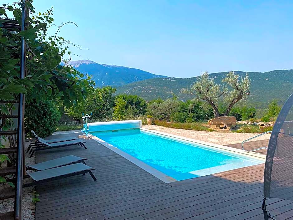 Chambre d'hôtes une fenêtre sur le Ventoux