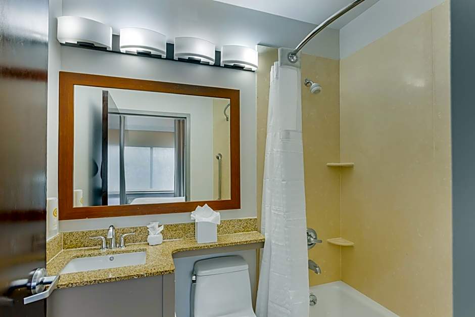 Comfort Inn Staten Island