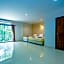 Maladee Hotel