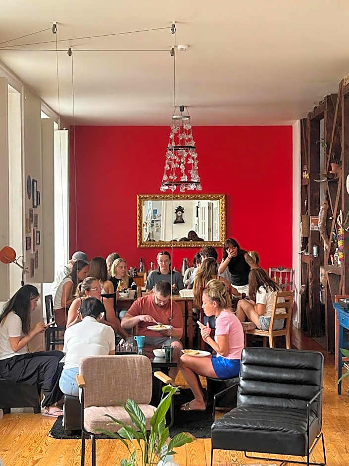 Living Lounge Hostel