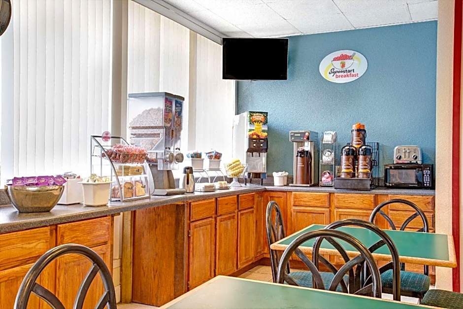 Super 8 by Wyndham Norfolk/Chesapeake Bay