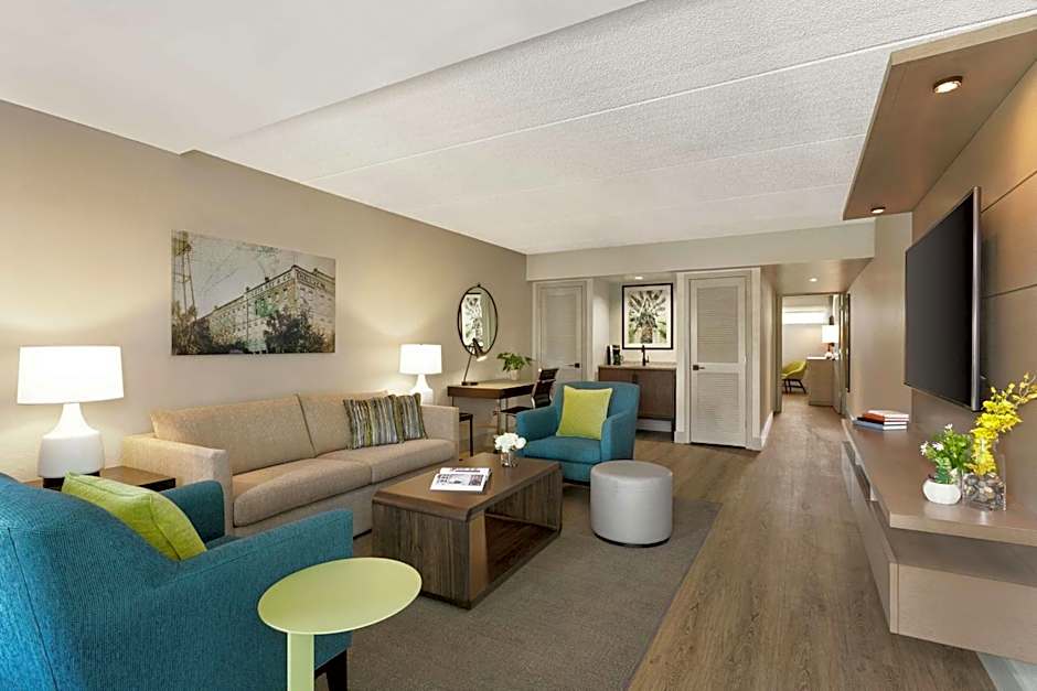Hotel Alba Tampa, Tapestry Collection By Hilton