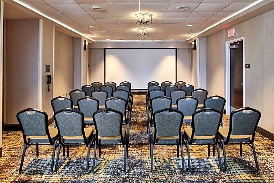 DoubleTree by Hilton Raleigh Crabtree Valley, NC