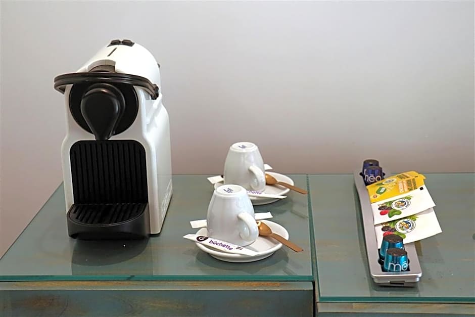 L Amourier chambres charme et confort avec Jacuzzi ou baignoire XXL