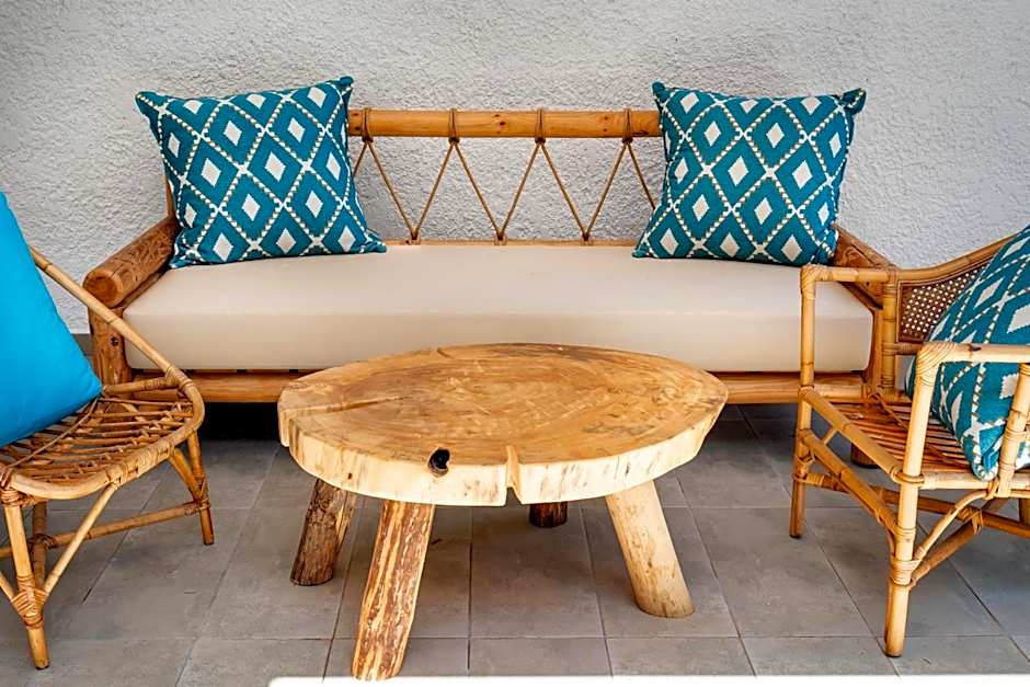 Rodon House Aparthotel