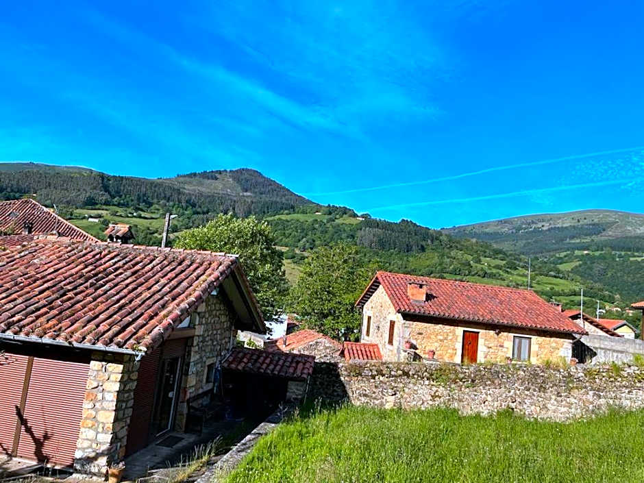 Apartamentos rurales La Casa Vieja De Alceda
