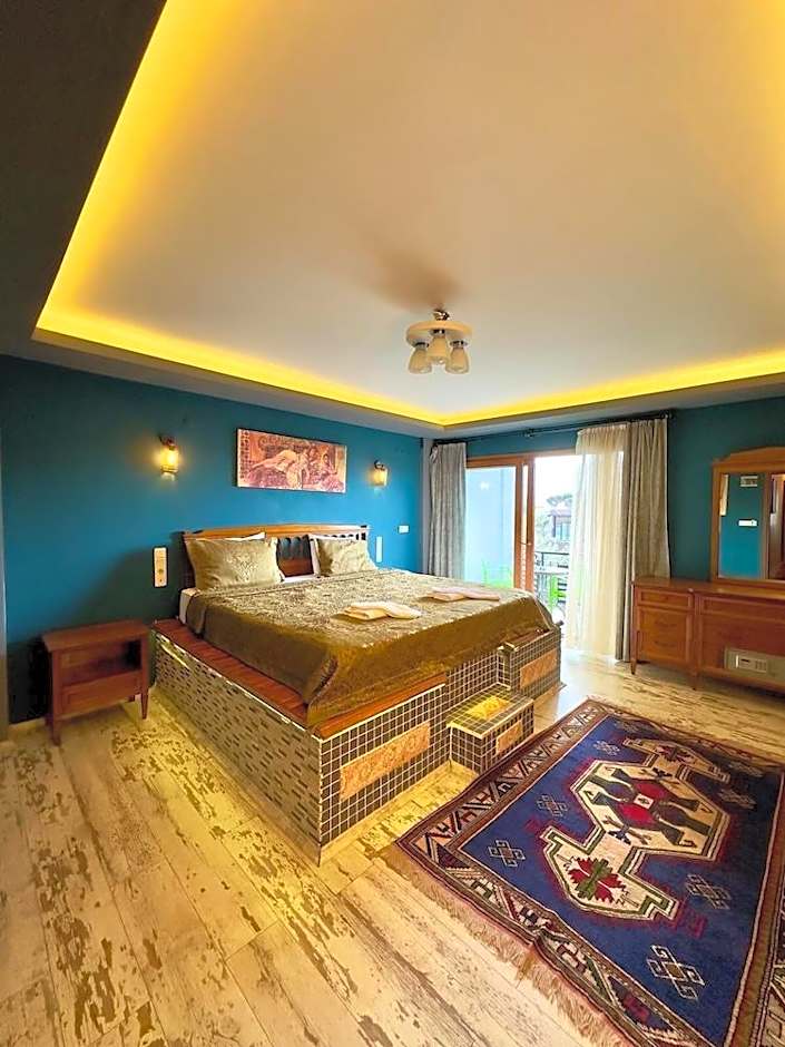 Rebetika Hotel