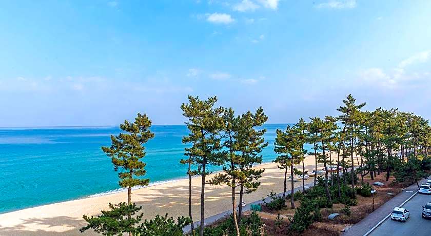Gyeongpo Soo Hotel