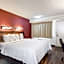 Super 8 by Wyndham Deerfield/Northbrook