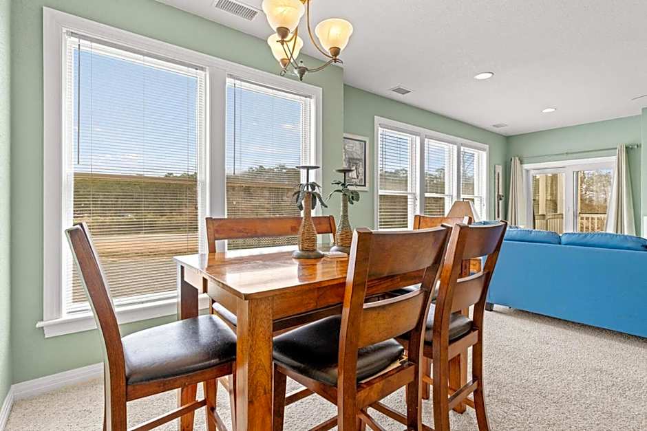 Hamilton Cay at Bermuda Bay by Kees Vacations