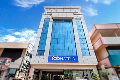 FabHotel Prime Royal Castle - Nr. Coimbatore North Railway Station