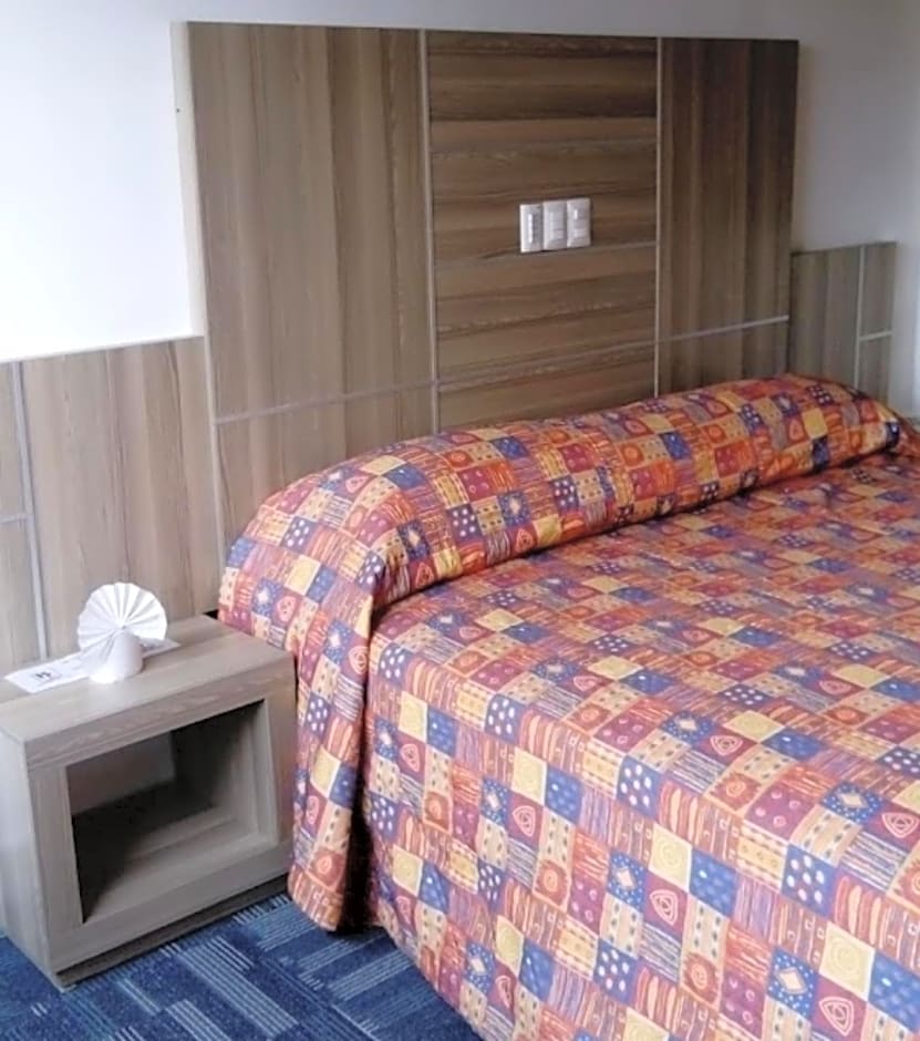 Hotel Rossel Plaza