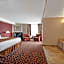 Ramada by Wyndham Niagara Falls/Fallsview