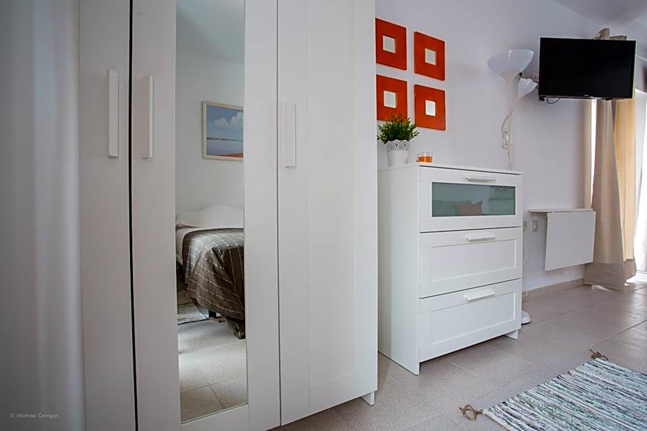 Apartamentos Los Cantaros