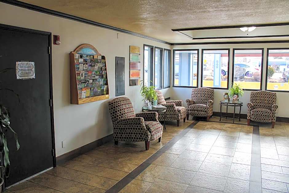 Days Inn by Wyndham Bend