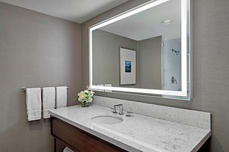 Deluxe Room, 2 Queen Beds