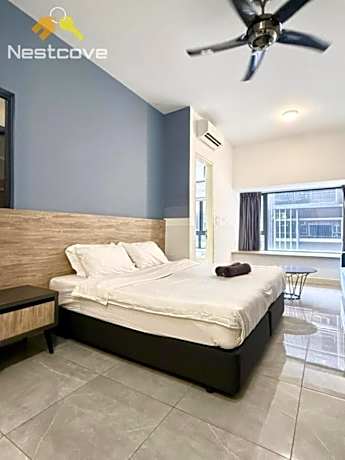 Superior King Suite