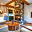 The Haüs Windham - Luxury Suites, Hot Tub, Mountain Views!