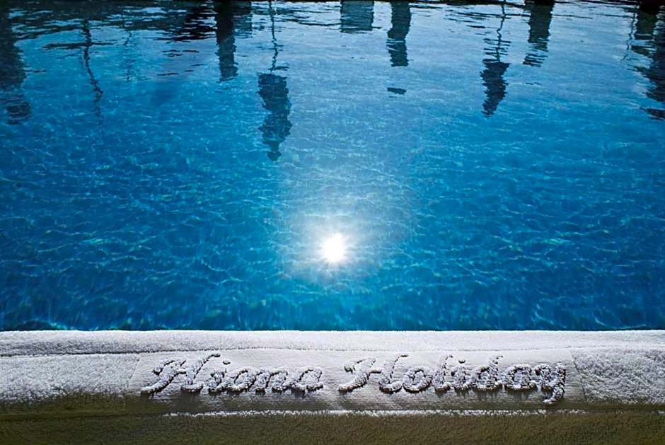 Hiona Holiday Hotel