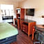Econo Lodge Inn & Suites