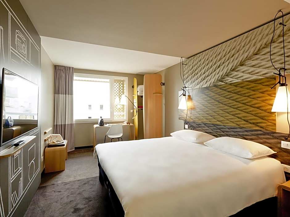 ibis Lyon Carre De Soie