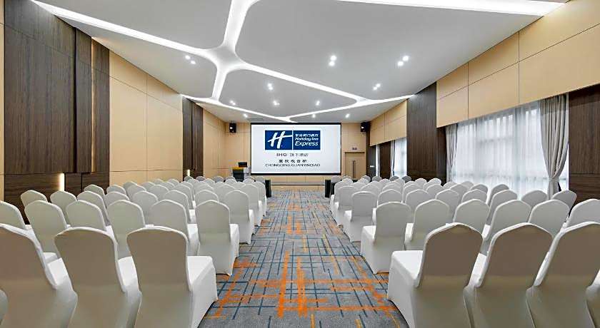 Holiday Inn Express Chongqing Guanyinqiao By IHG