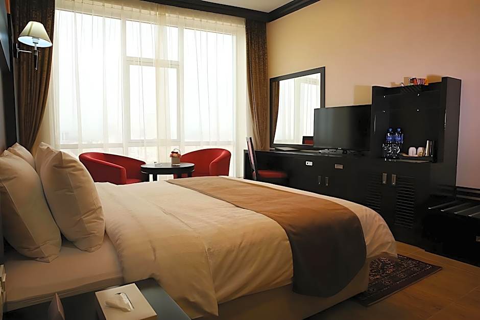 Royal Phoenicia Hotel