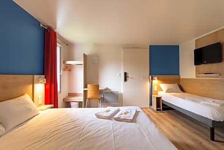 1 Double Bed 1 Single Bed