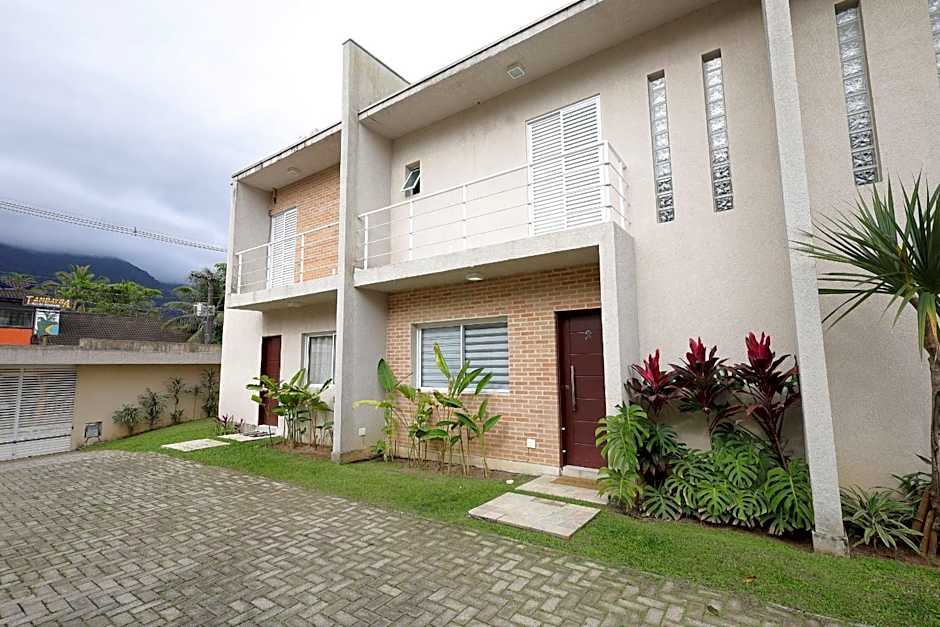 Condomínio a 100m da Praia