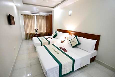 Superior Triple Room