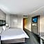 Lagoon Beach Hotel & Spa