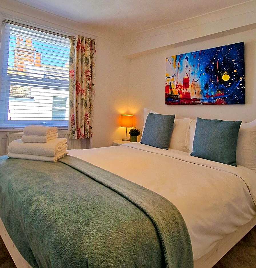 Upper Rock Brighton – Guest House