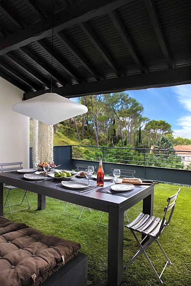 Arty Provence, vue, calme et piscine chauffée dans les Alpilles proche St-Rémy-de-Provence